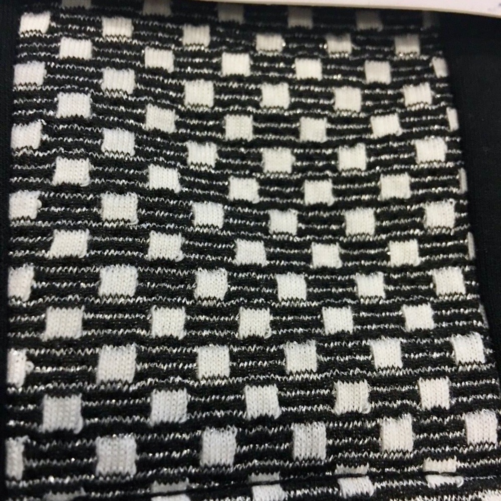 (NWT) Hue Women's Black Metallic Check Ponte Stretch Legging Sizes XS/M/L/XL - Picture 3 of 10